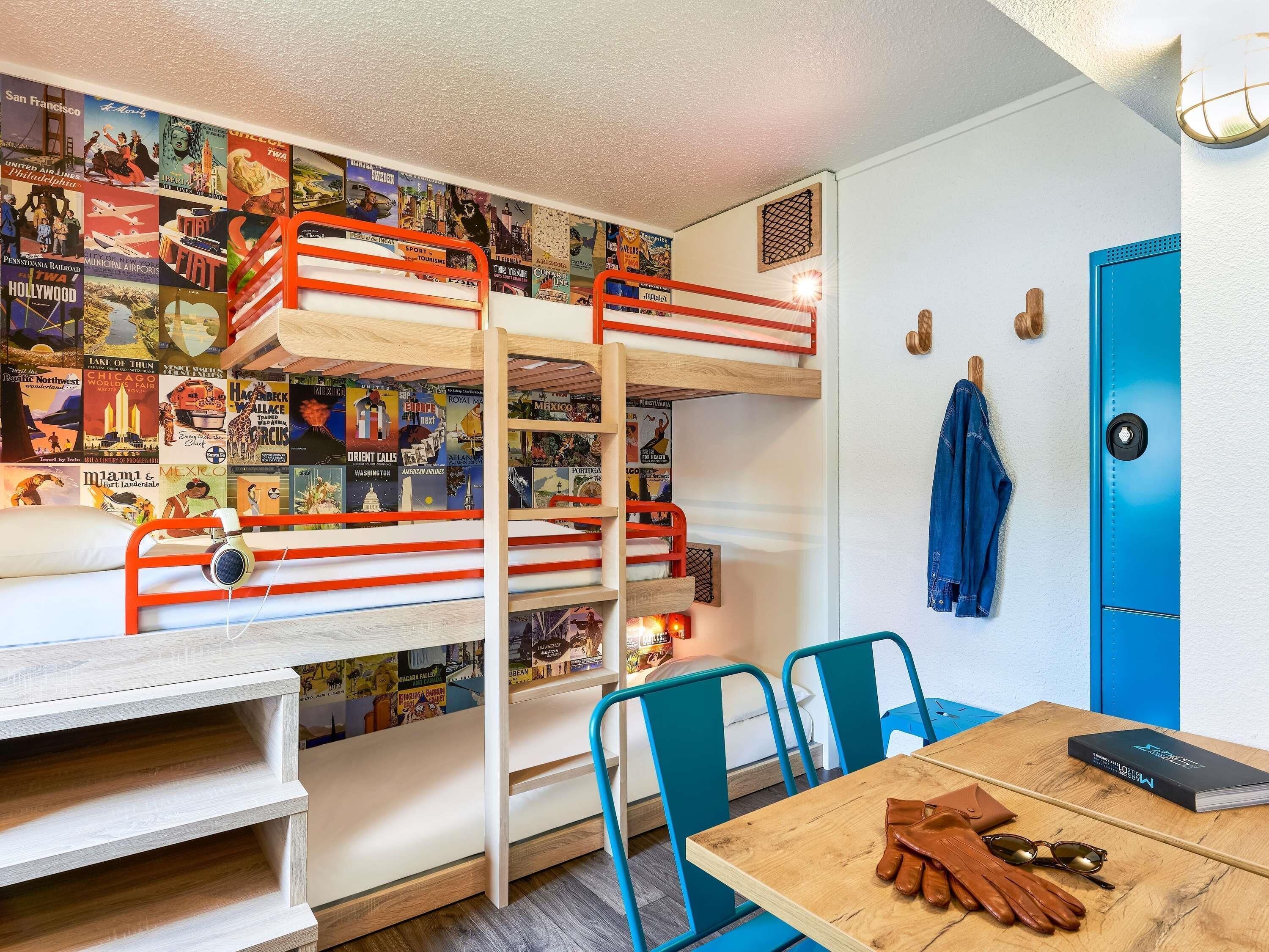 Room, Multiple Beds (Combi) | Desk, free cribs/infant beds, free WiFi, bed sheets