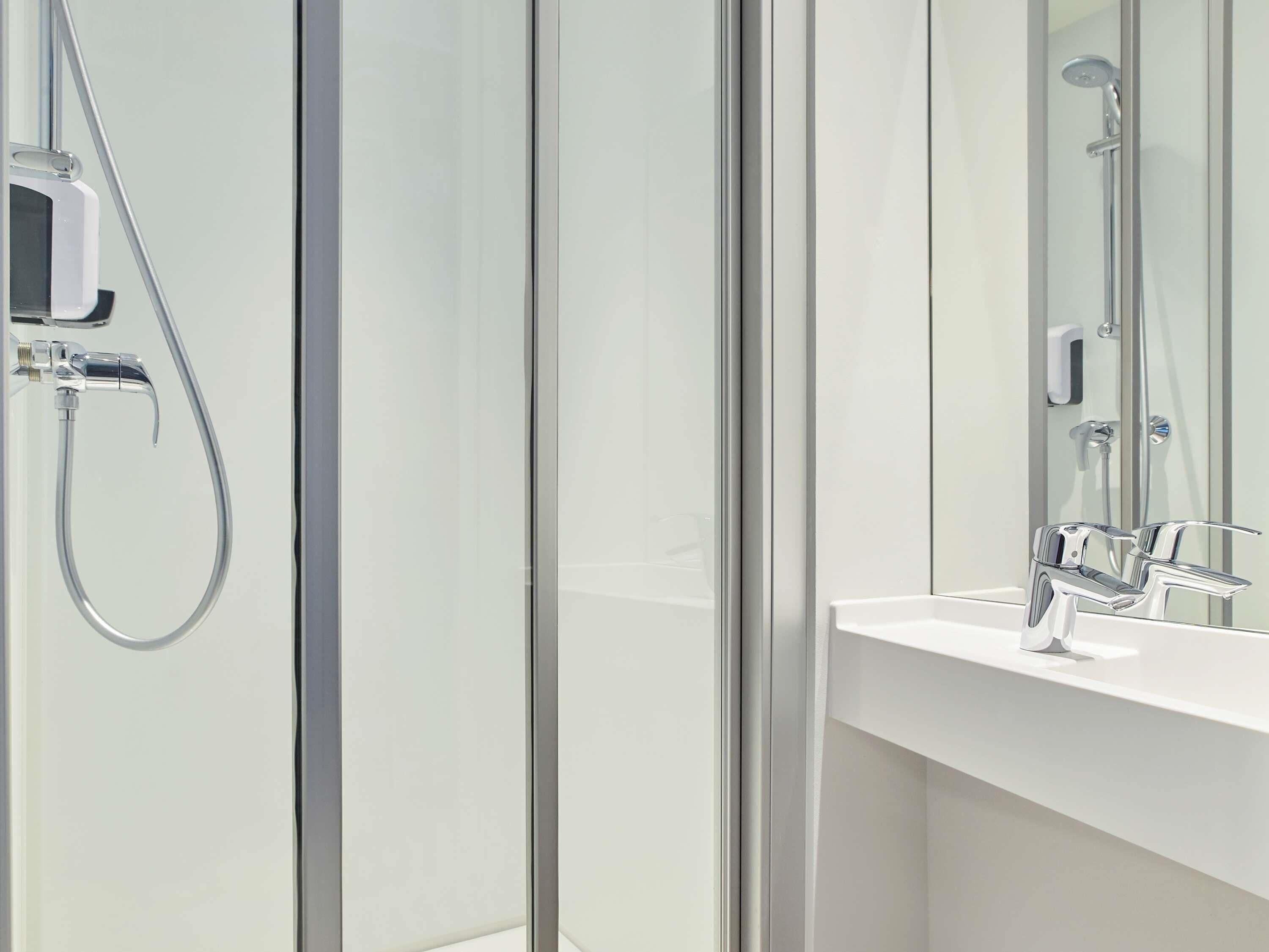 Chambre, 1 lit double, salle de bains privée (Cabrio)