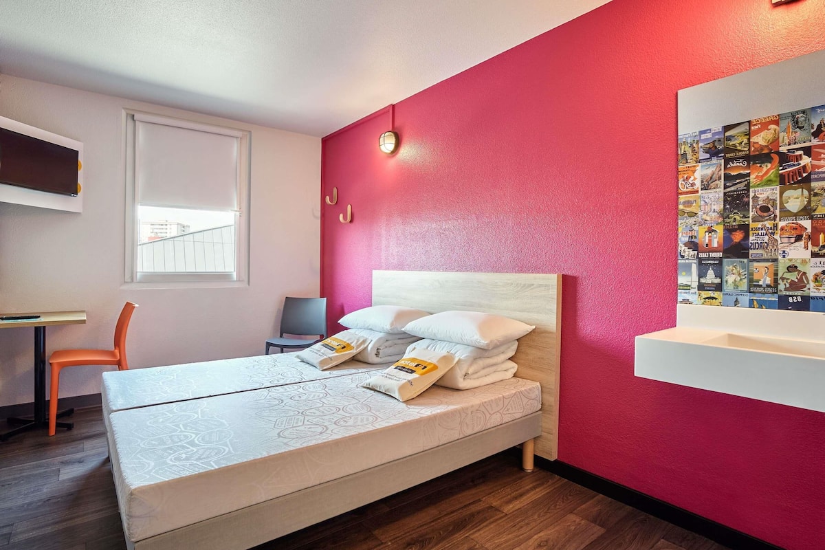 Schreibtisch, schallisolierte Zimmer, kostenloses WLAN, Bettwäsche