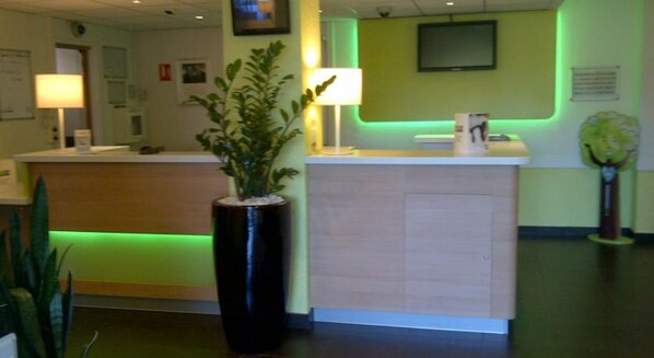 Interior entrance - ibis budget Paris Porte de Bagnolet (Bagnolet)