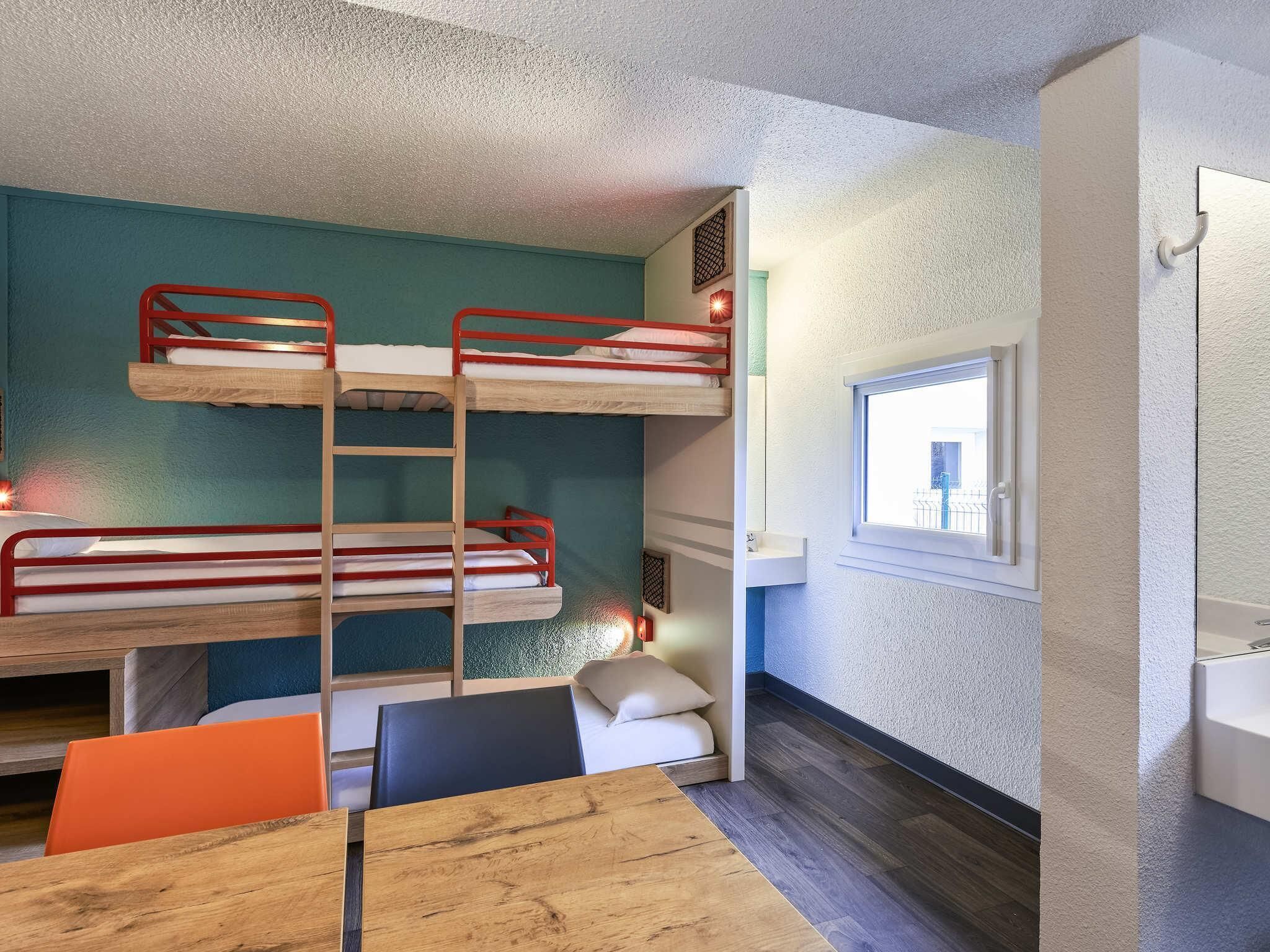 Shared Dormitory, 1 Single Bed
