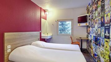 Room, 1 Double Bed (Side Car) | Soundproofing, free WiFi, bed sheets