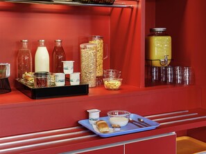 Daily buffet breakfast (EUR 5.9 per person)