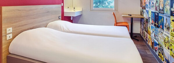 Room, 2 Twin Beds (Side Car)- Salle de bain parties communes