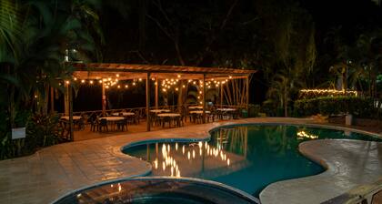 Banana Palms Hotel