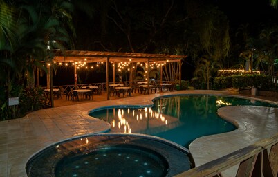 Banana Palms Hotel