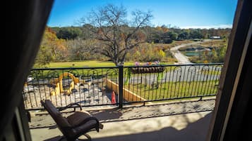 Villa de lujo, 1 cama King size, balcón, vista al río (Villa 4) | Vista al agua