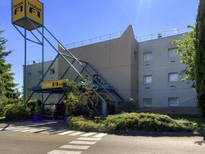 Terrace/patio - hotelF1 Nice Villeneuve-Loubet (Villeneuve-Loubet)