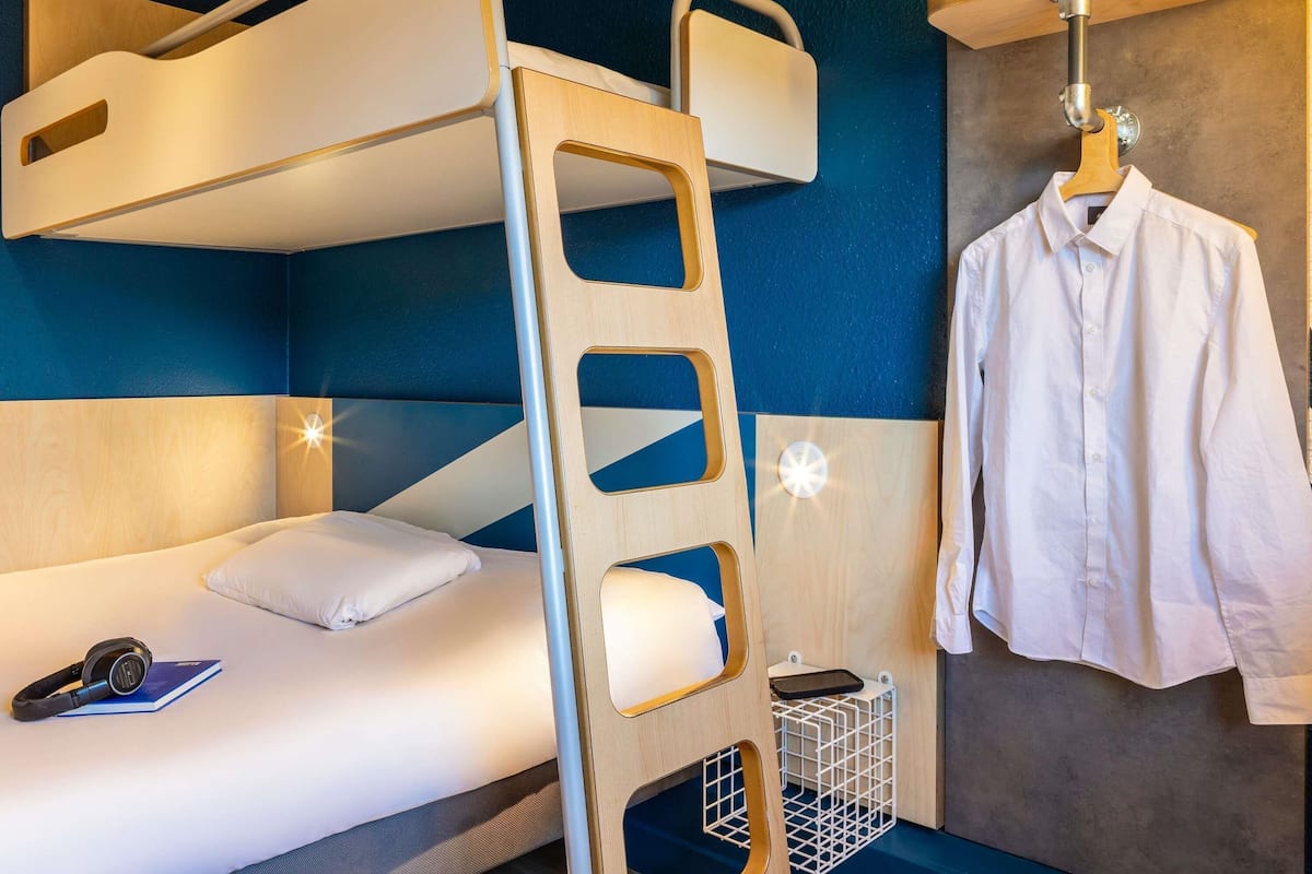 트리플룸, 침대(여러 개) | 책상, 방음 설비, 무료 WiFi, 침대 시트