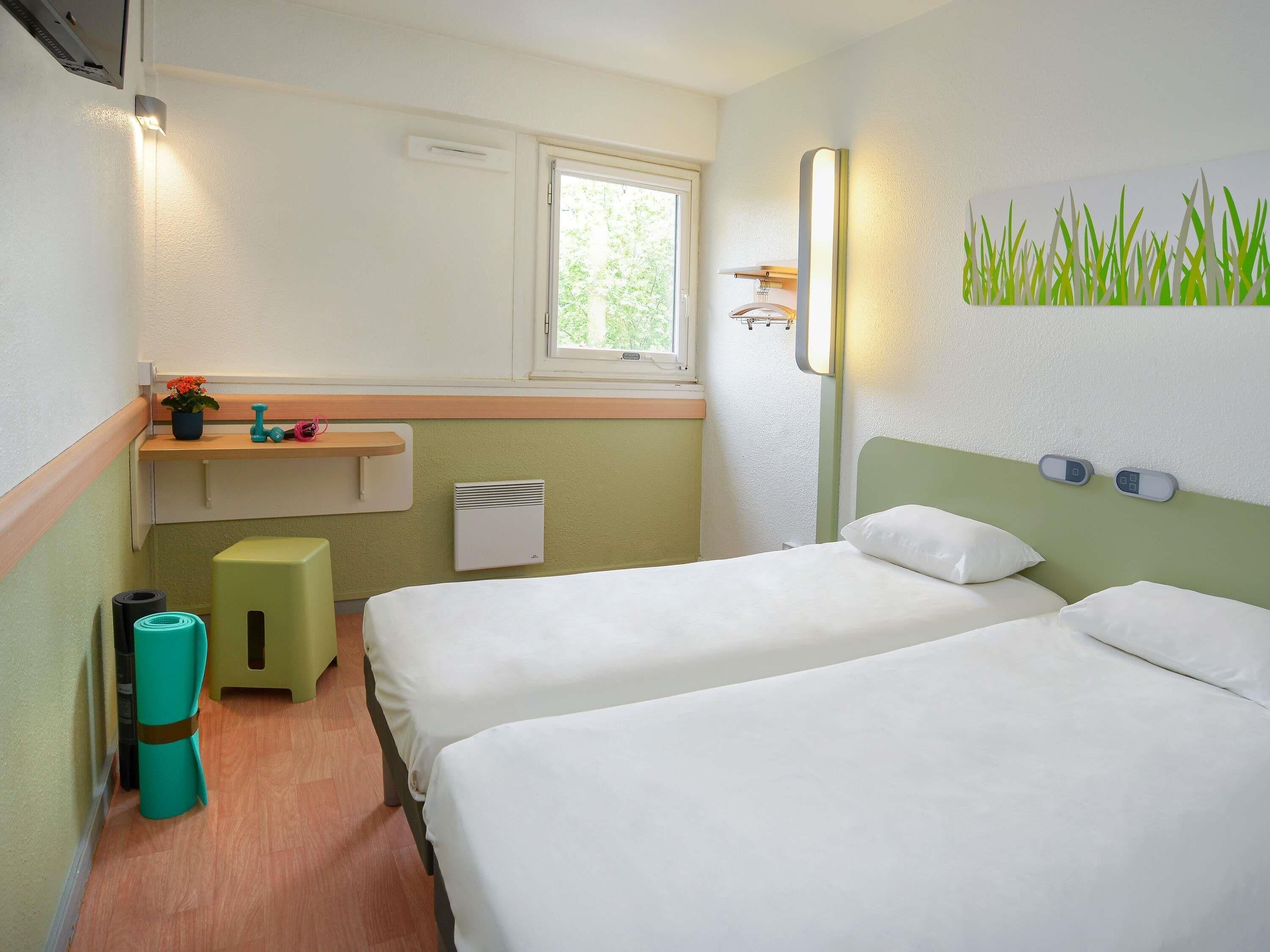 Twin Room, 2 Single Beds