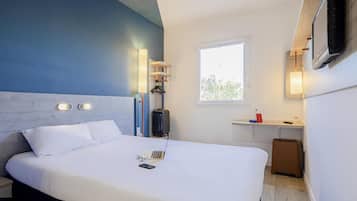 Chambre Double | Bureau, rideaux occultants, chambres insonorisées, lits bébé (gratuits)