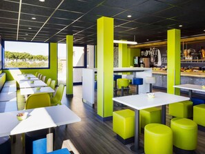 Exterior - Ibis Budget Perpignan Nord Rivesaltes (Rivesaltes)