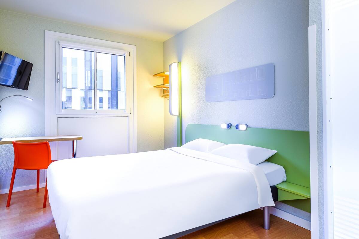 Standard Double Room, 1 Double Bed | Desk, laptop workspace, free WiFi, bed sheets