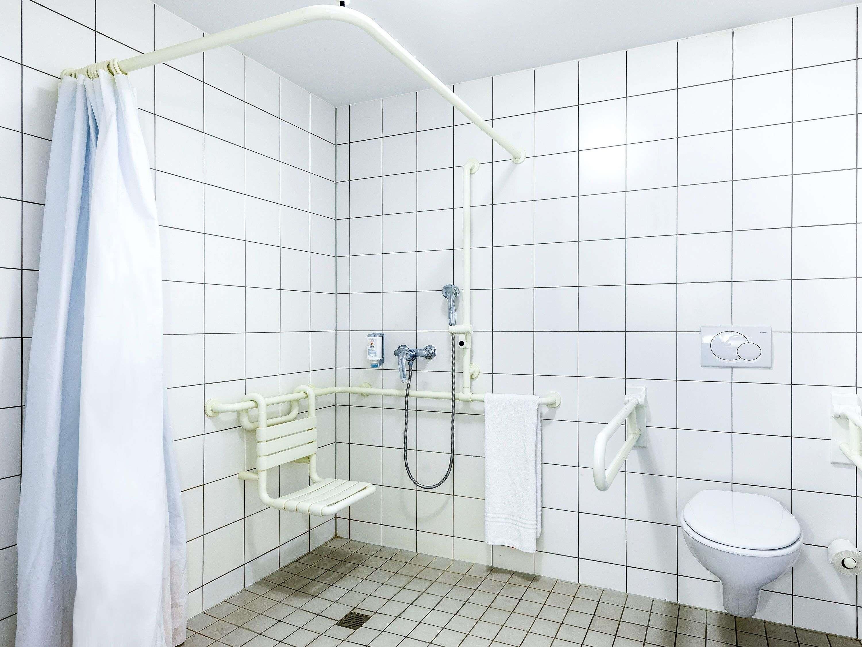 Standard Room, 1 Double Bed, Accessible | Desk, laptop workspace, free WiFi, bed sheets