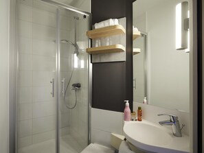 Desk, free cribs/infant beds, free WiFi, bed sheets - ibis budget Lille Villeneuve d'Ascq (Villeneuve-d'Ascq)