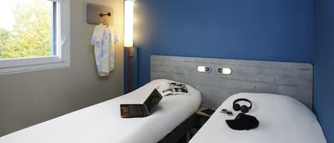 Desk, free cribs/infant beds, free WiFi, bed sheets