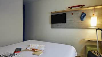 Chambre Double | Bureau, lits bébé (gratuits), Wi-Fi gratuit, draps fournis