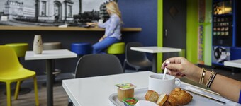 里尔阿斯克新城宜必思快捷酒店