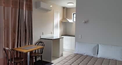 319 Addington Motel