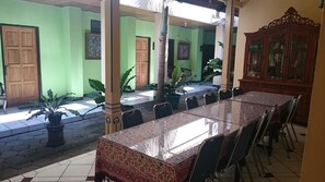 Tempat makan