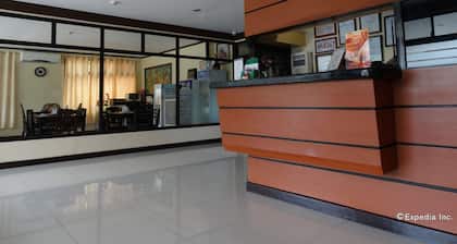 RueMango Apartelle and Suites