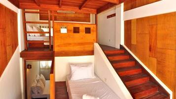 Minibar, rollaway beds, free WiFi, bed sheets