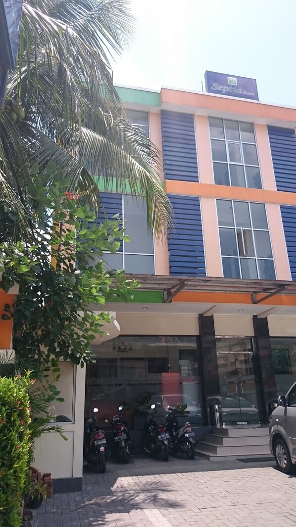 Exterior - Septia Hotel (Yogyakarta)