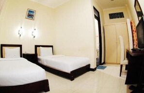 Deluxe Room | Desk, free WiFi - Septia Hotel (Yogyakarta)