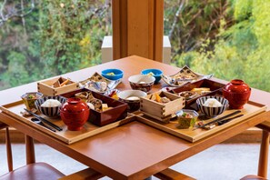 식사 및 음료