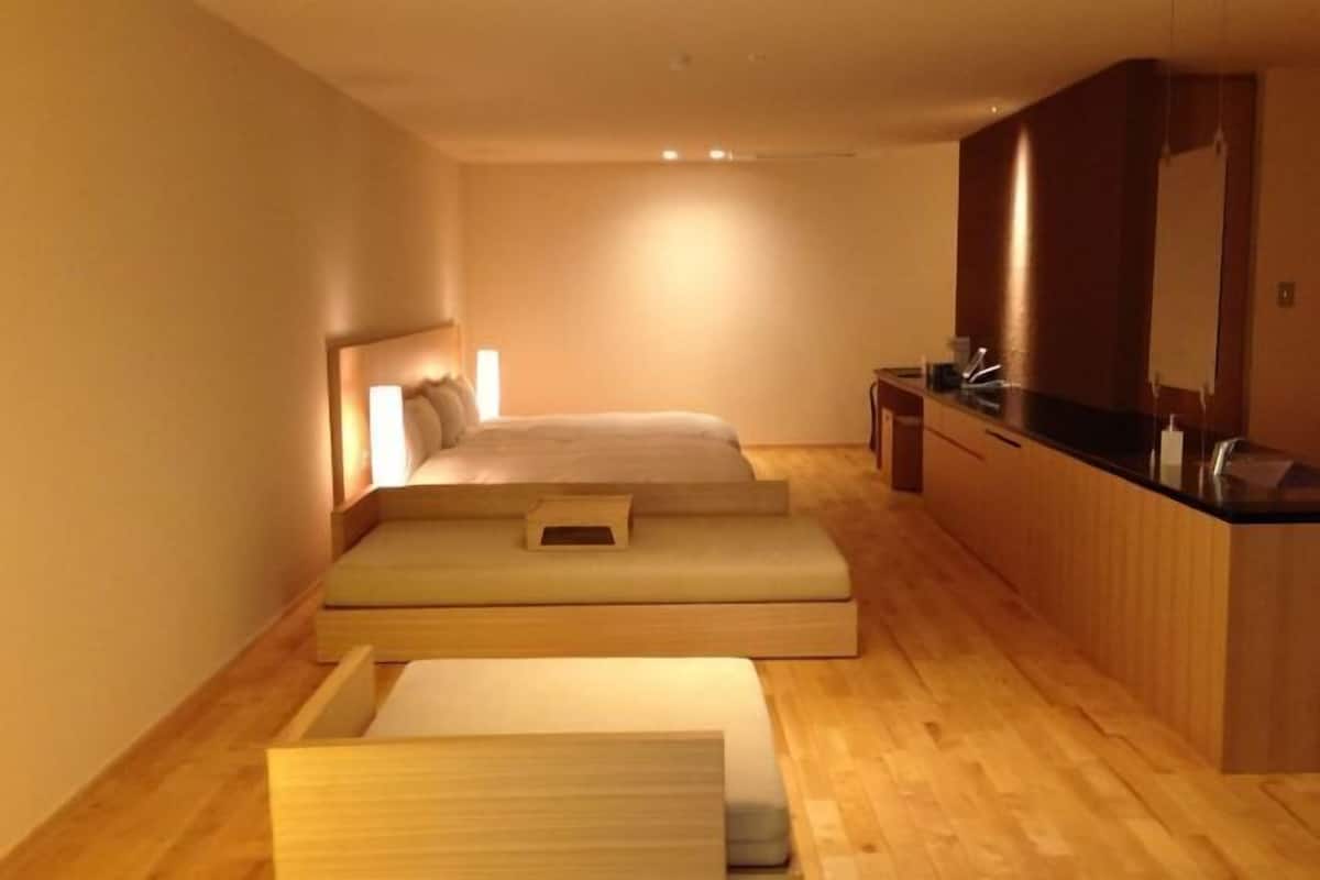 1 habitación, minibar, caja de seguridad en la habitación y escritorio