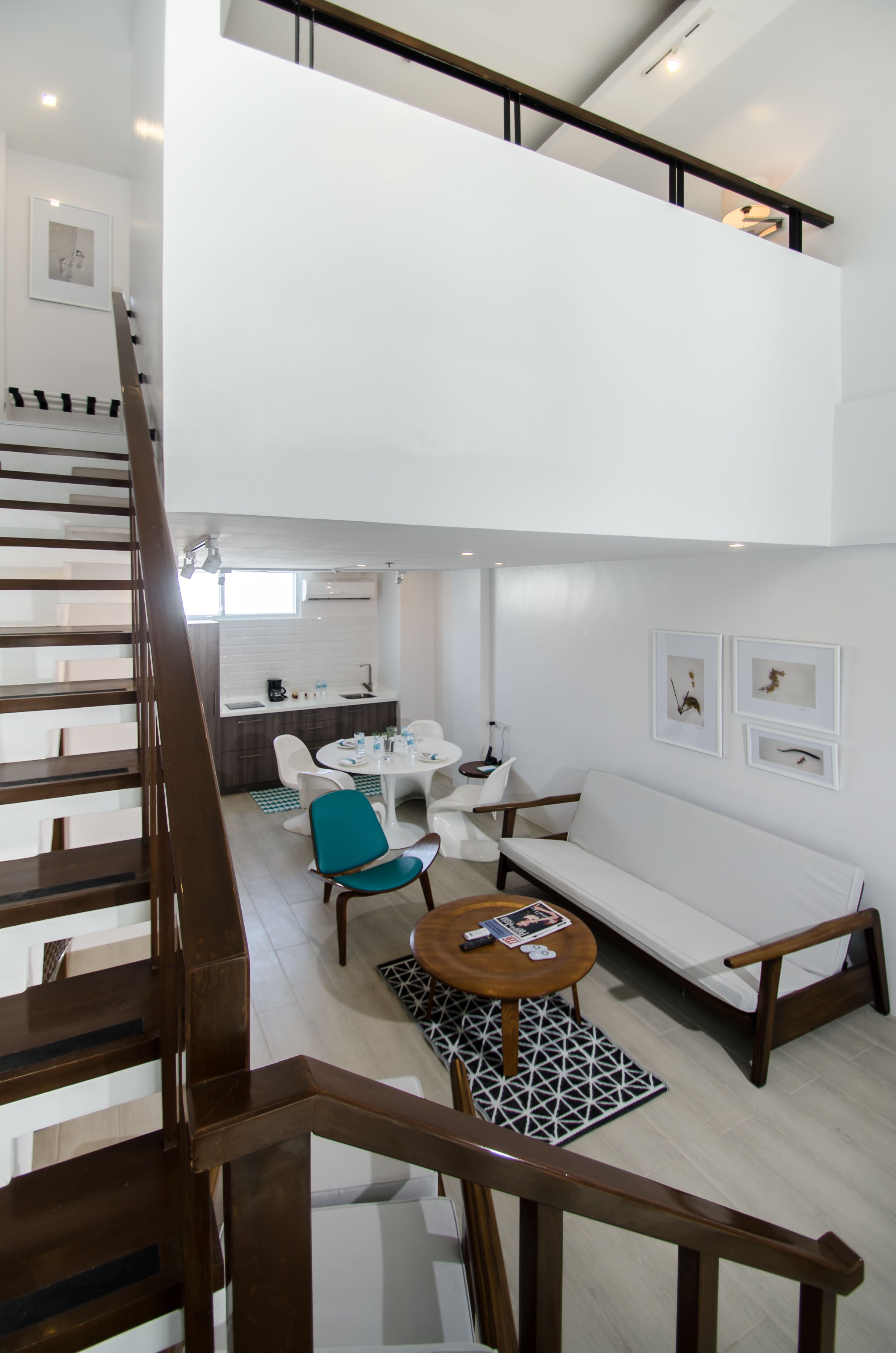 loft | living room | 43-inch led tv with cable channels, tv