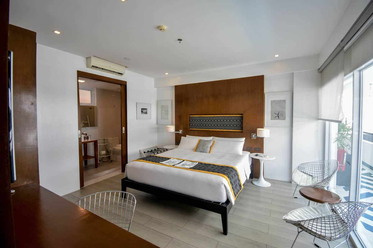 one bedroom suite | 1 bedroom, premium bedding, down duvets, pillow-top beds