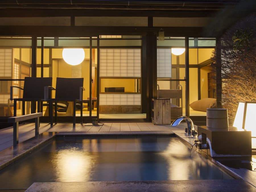 Quarto tradicional, vista para o pátio (Japanese Style, with Open Air Bath) | Cofres nos quartos, escrivaninha, Wi-Fi de cortesia, roupa de cama