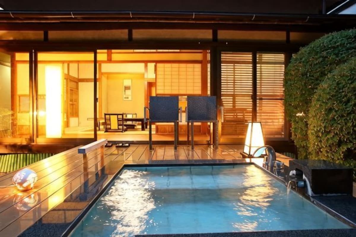 Japanese Style Room 12 Tatami with Garden Open Air Bath