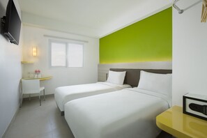 In-room safe, desk, soundproofing, free WiFi - Amaris Hotel Malioboro (Yogyakarta)