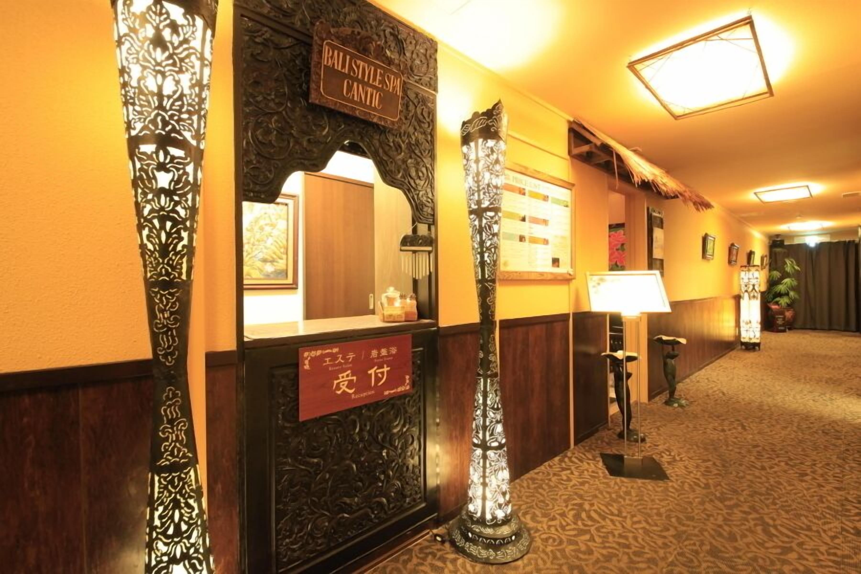 massage/treatment rooms