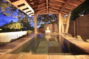 Bañera de hidromasaje exterior