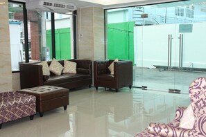 Lobby - Serene Residence (Kanchanaburi)