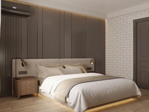 迷你吧、客房内保险箱、办公桌、隔音