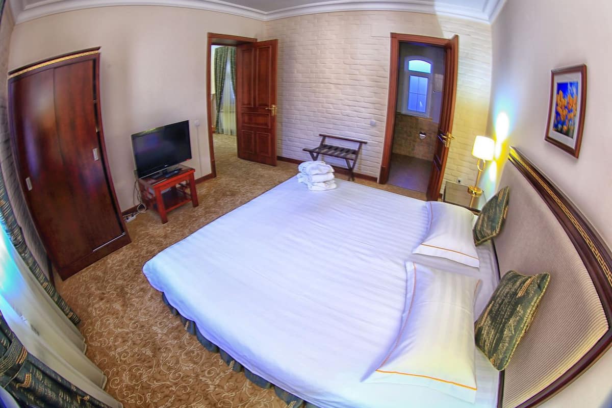 디럭스 더블룸 | 미니바, 객실 내 금고, 책상, 방음 설비