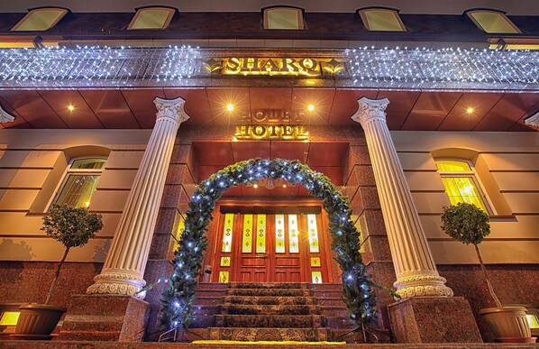 Exterior - Sharq Hotel (Tashkent)