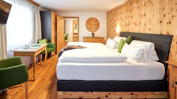 Family Room | Hypo-allergenic bedding, in-room safe, desk, free WiFi