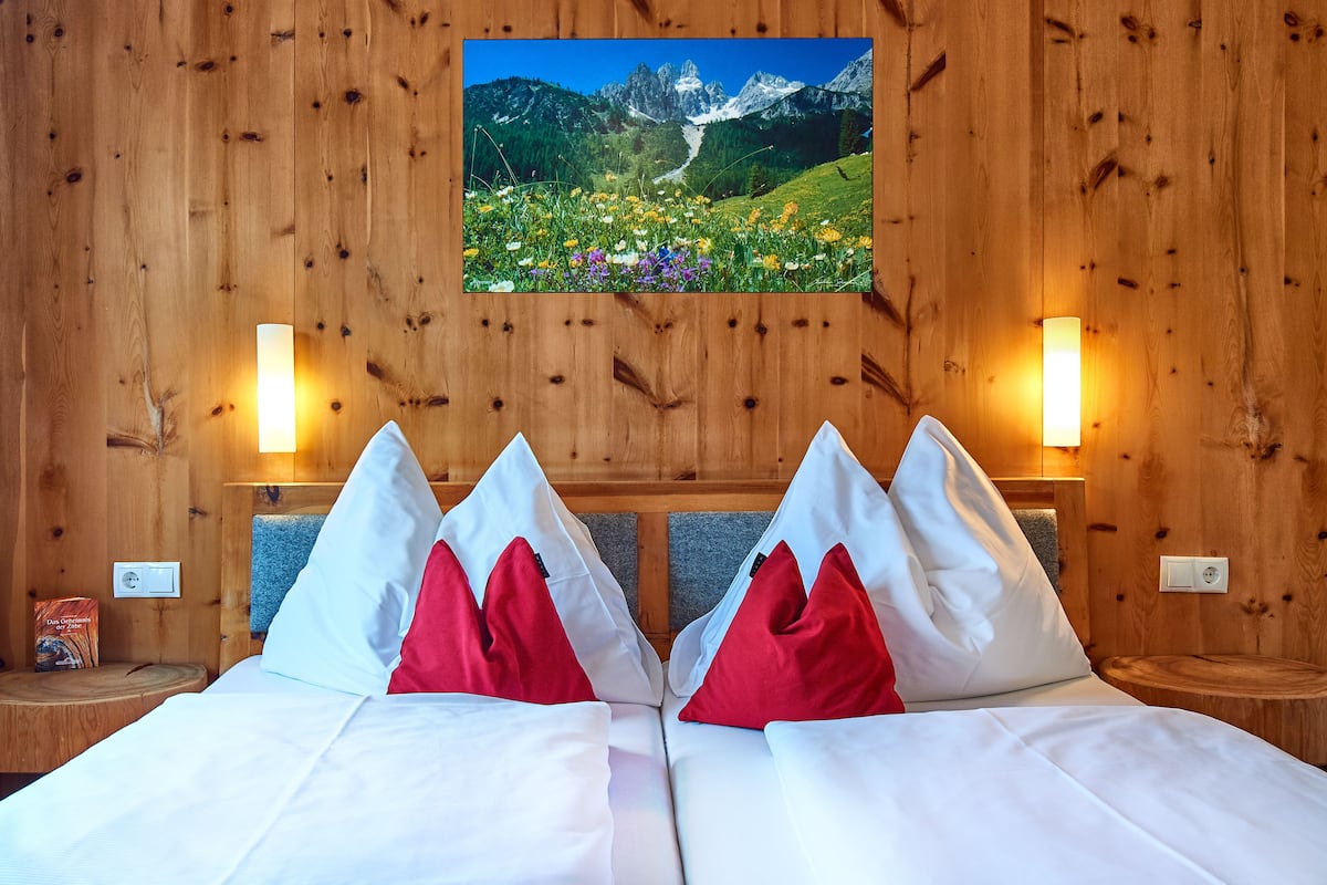 comfort triple room | hypo-allergenic bedding, in-room safe, desk, free wifi