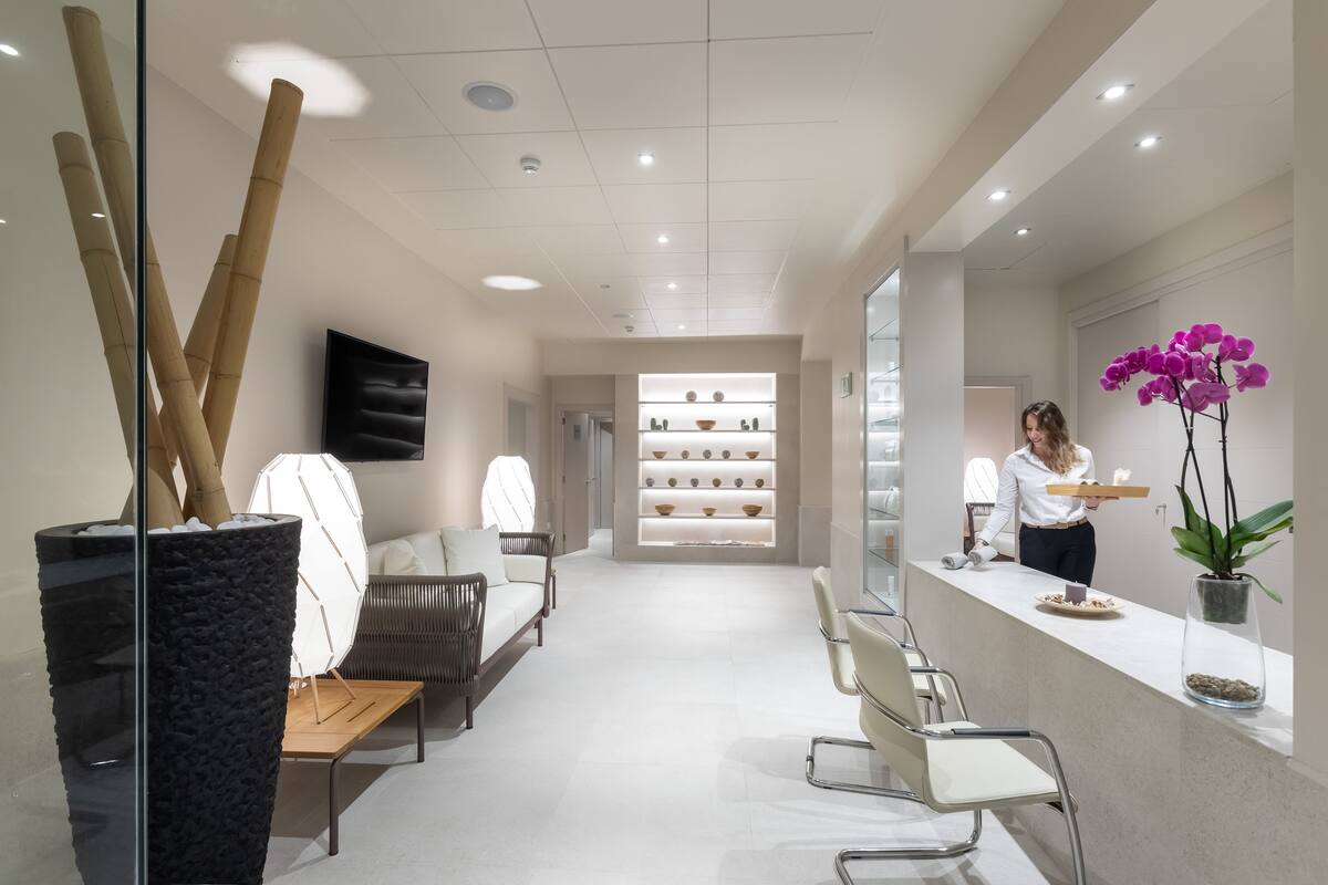 couples treatment room(s), sauna, hot tub, steam room