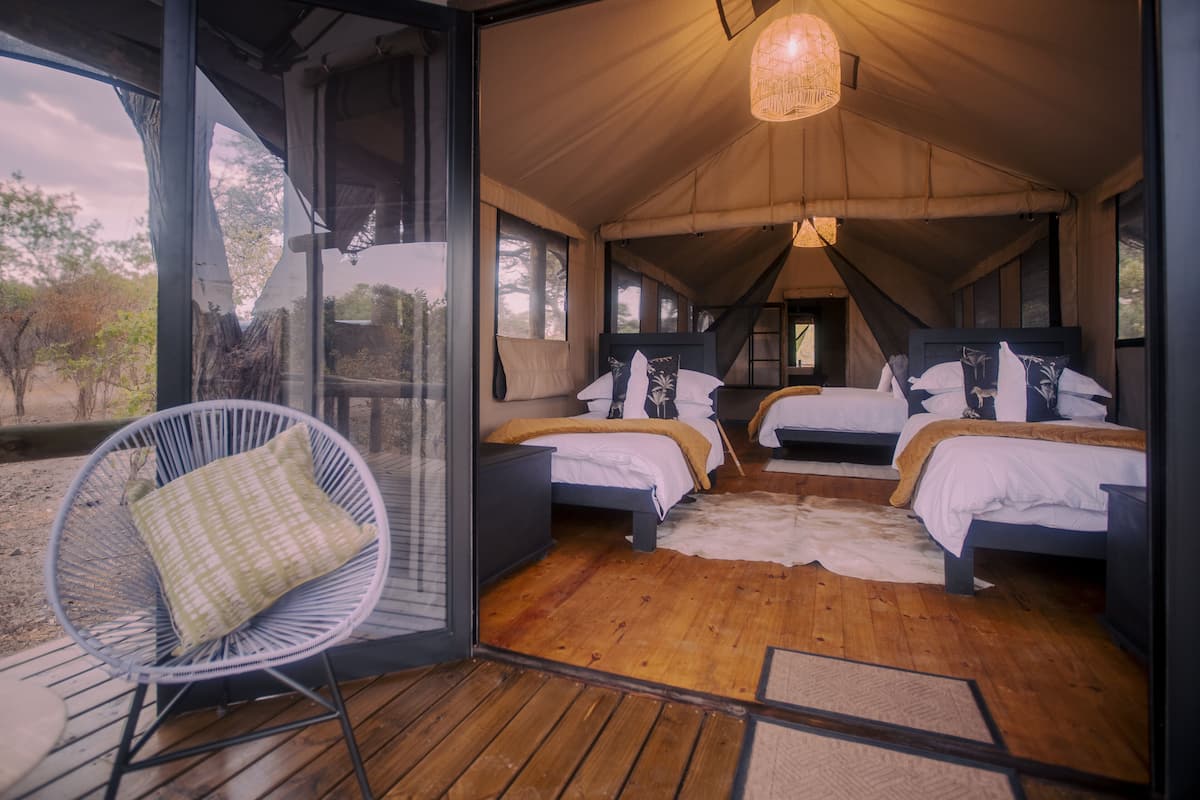 Luxury Tents | Una cassaforte in camera, lenzuola