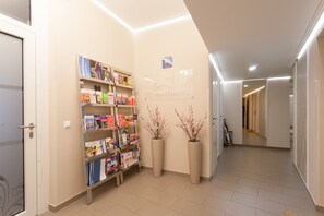 Interior entrance - Sofie Apartments (Vienna)