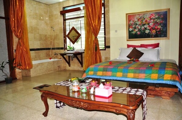 Superior-Zimmer | Schreibtisch, Verdunkelungsvorhänge, kostenloses WLAN