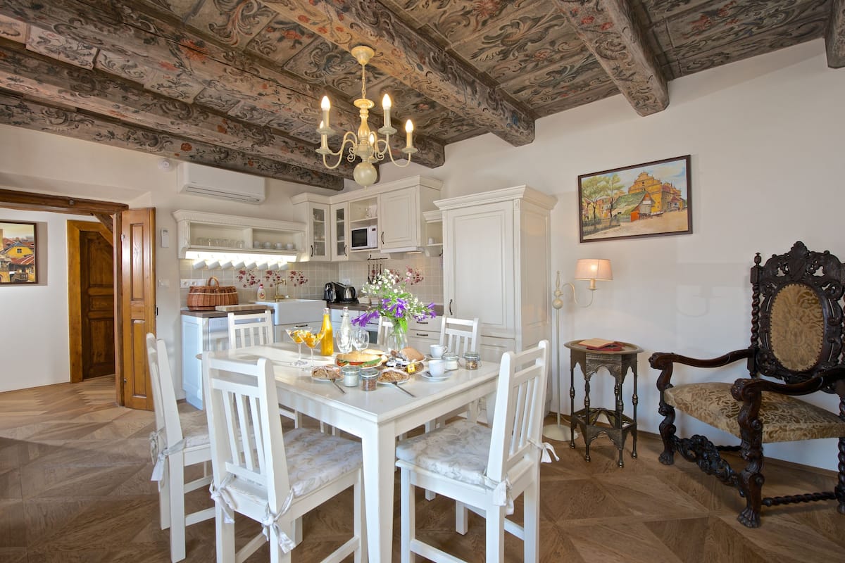 Penthouse de lujo, 3 habitaciones | Cocina privada | Microondas, parrilla de estufa, lavavajillas y cafetera de espresso