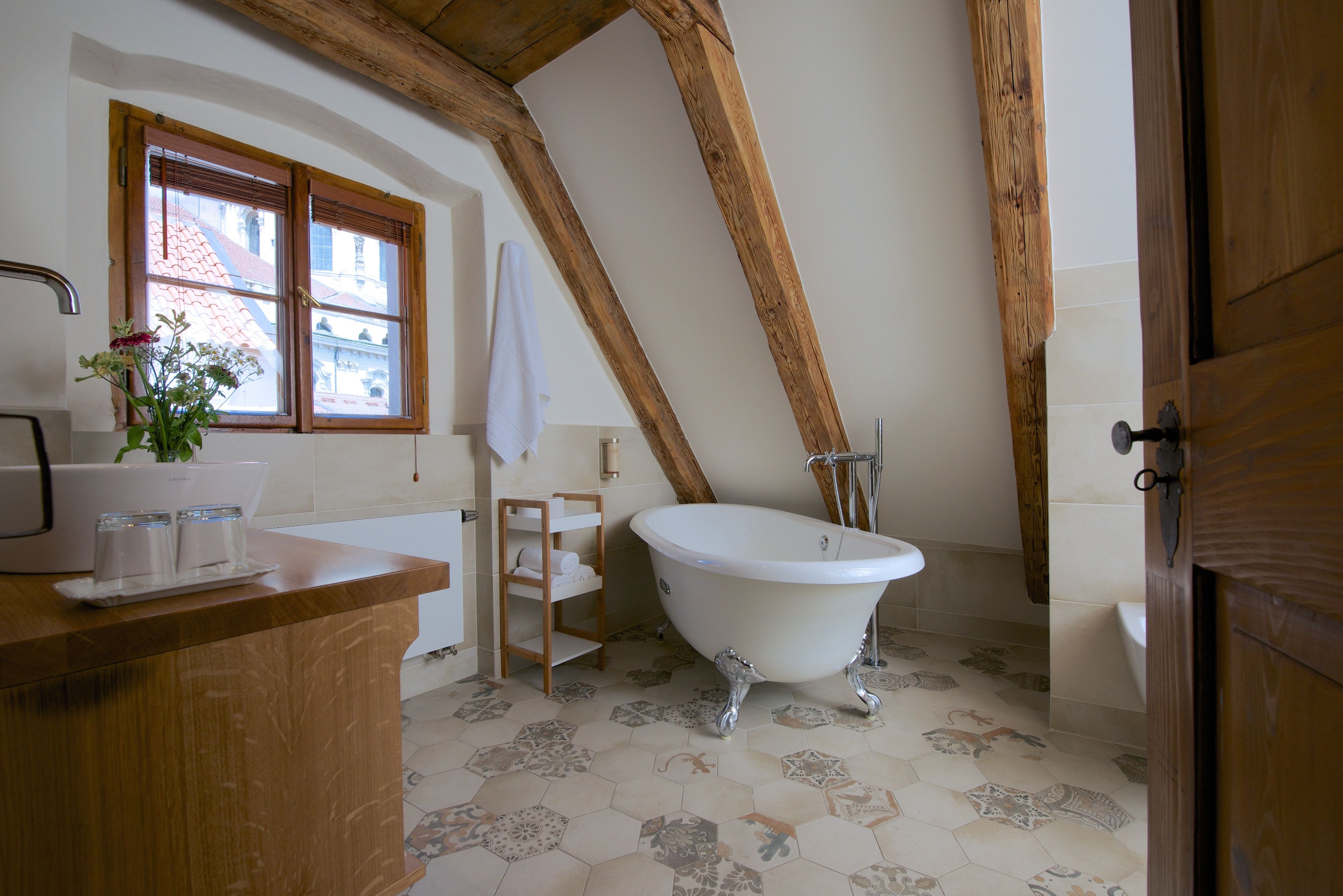 luxury penthouse, 3 bedrooms | bathroom | free toiletries, hair dryer, slippers, towels