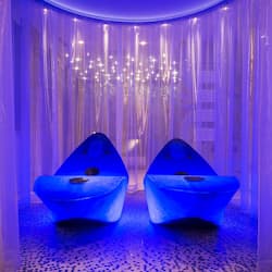Körperbehandlungen, Aromatherapie, Körperpeelings, Gesichtsbehandlungen
